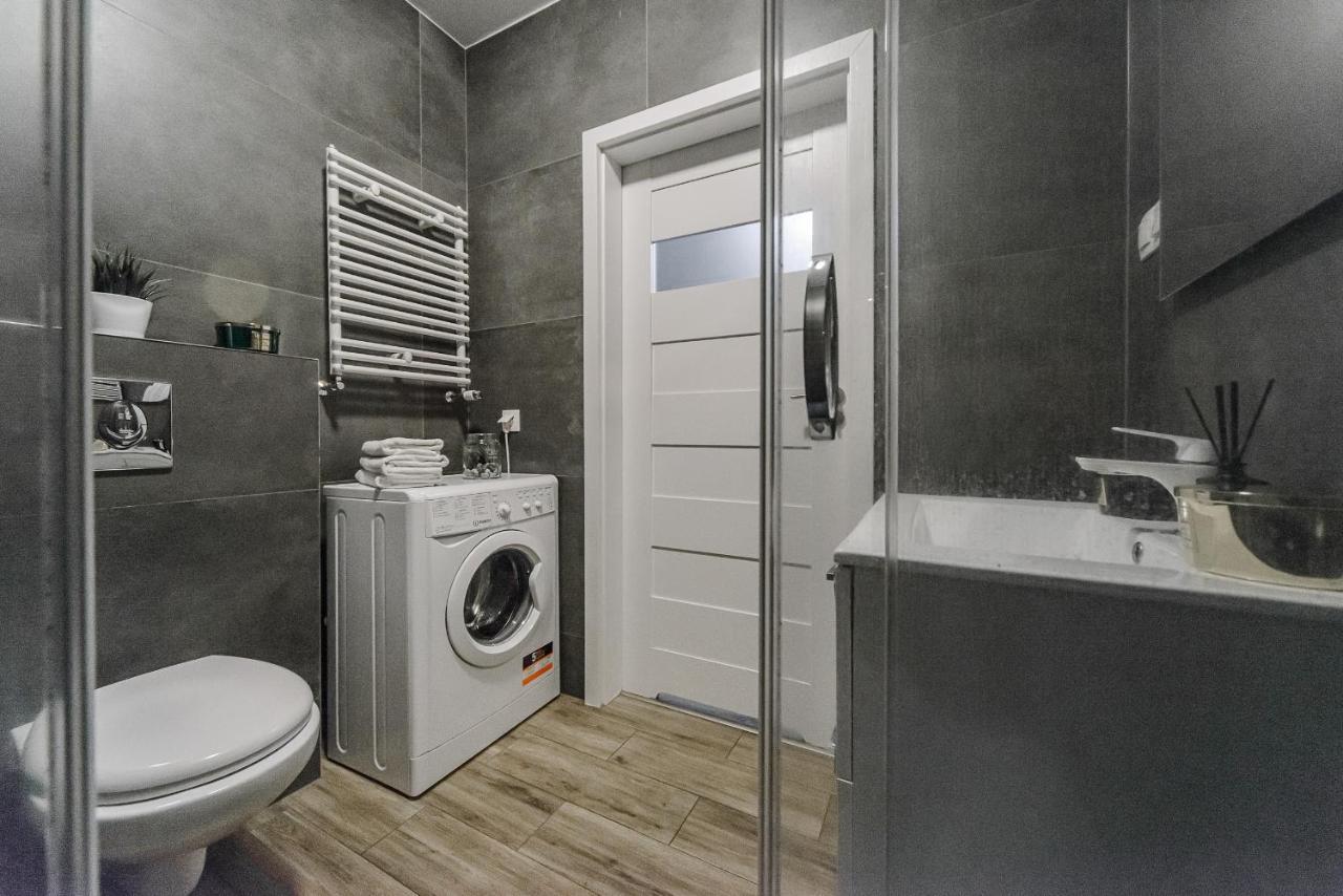 Lumina Luxury Apart On Wroblewskiego Street Лодз Екстериор снимка
