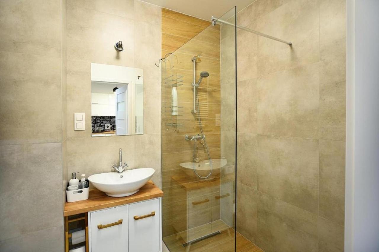 Lumina Luxury Apart On Wroblewskiego Street Лодз Екстериор снимка
